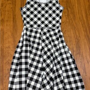 LuLaRoe Black and White Geometric Midi Dress